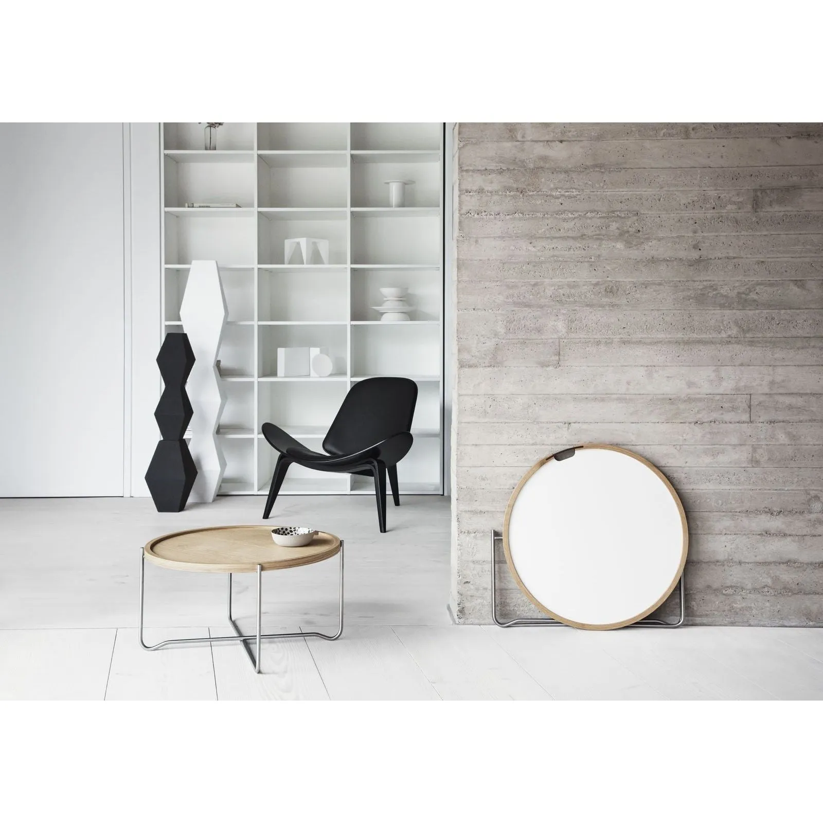 Carl Hansen Ch07 Shell Chair, Oiled Oak/Black Leather Thor 301