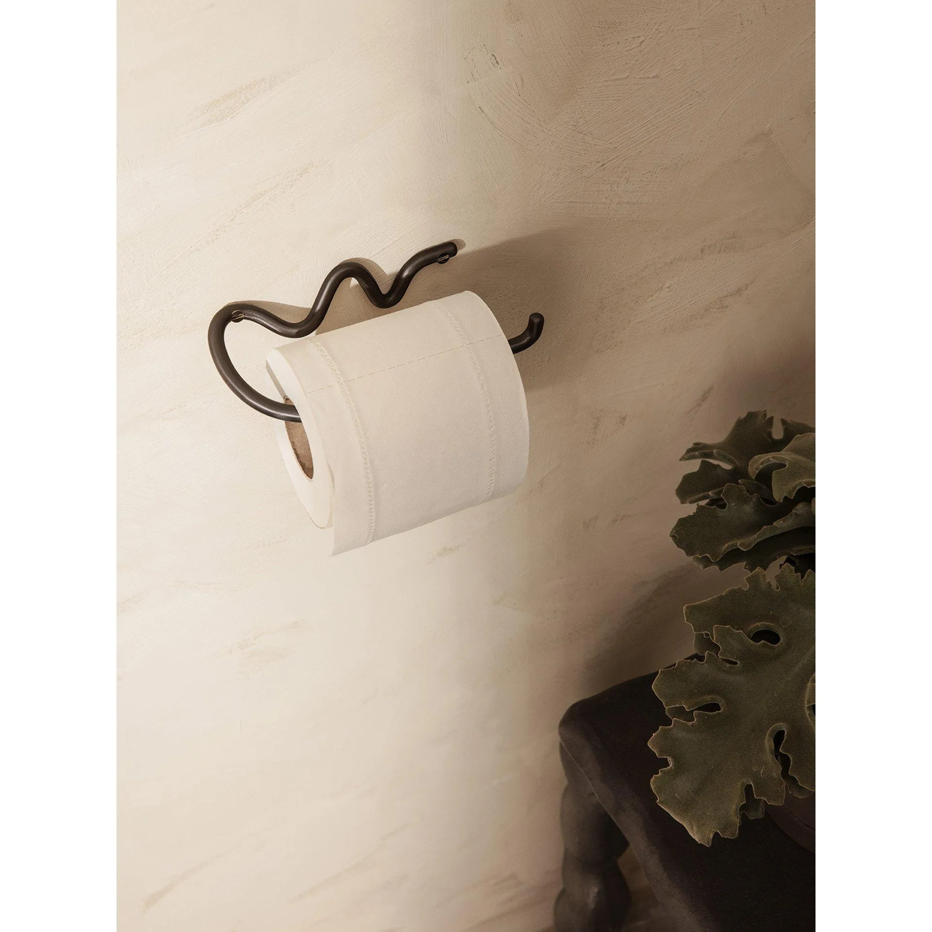 Ferm Living Curvature Toilet Paper Holder, Black