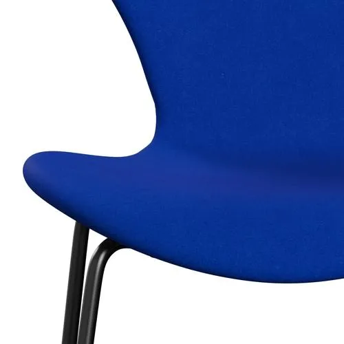 Fritz Hansen Series 7™ Chair Full Upholstery, Black/Divina Blue