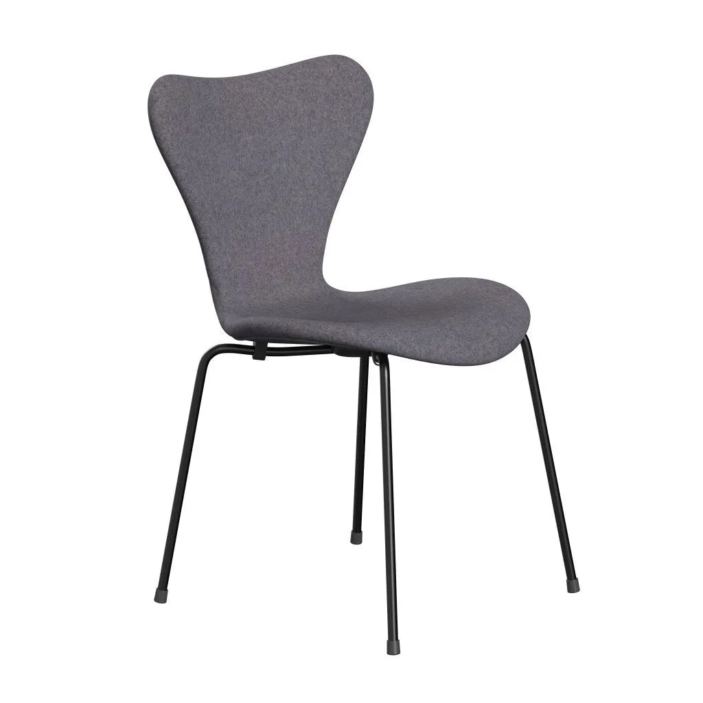 Fritz Hansen Series 7™ Chair Full Upholstery, Black/Divina Md Soft Blue Grey