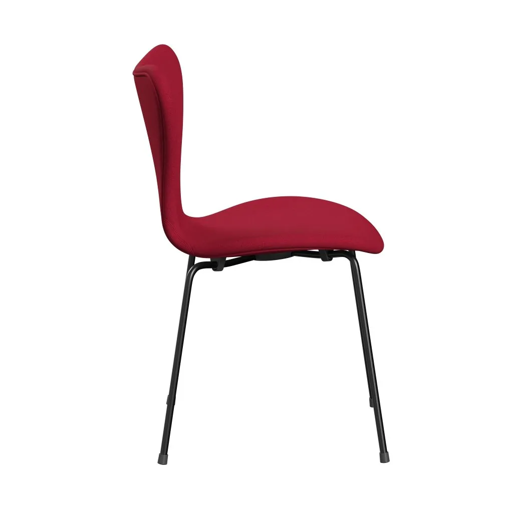 Fritz Hansen Series 7™ Chair Full Upholstery, Black/Tonus Cherry