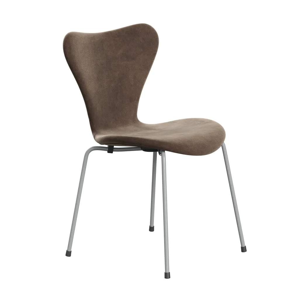 Fritz Hansen Series 7™ Chair Full Upholstery, Nine Grey/Belfast Velvet Grey Brown