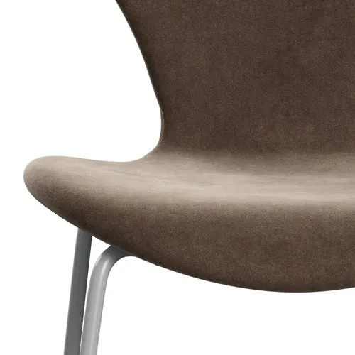 Fritz Hansen Series 7™ Chair Full Upholstery, Nine Grey/Belfast Velvet Grey Brown