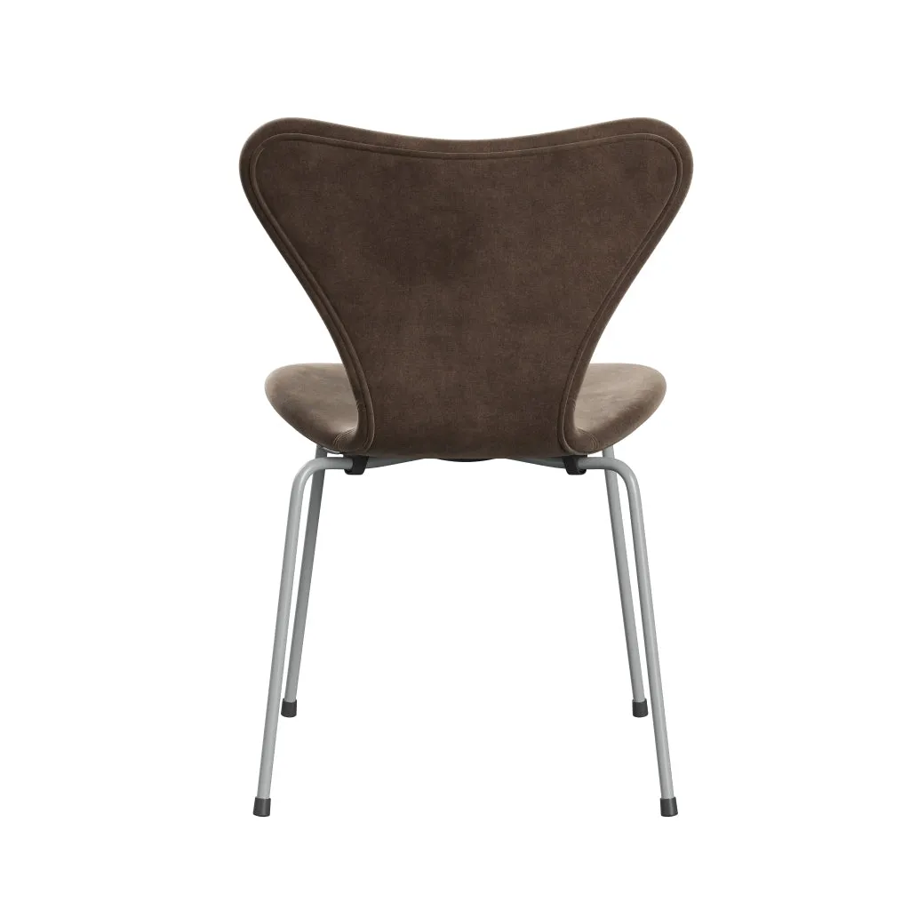 Fritz Hansen Series 7™ Chair Full Upholstery, Nine Grey/Belfast Velvet Grey Brown