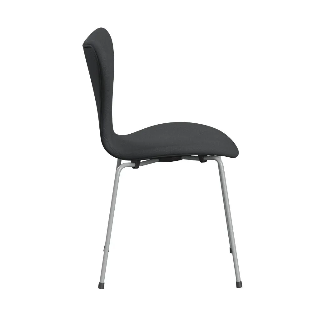 Fritz Hansen Series 7™ Chair Full Upholstery, Nine Grey/Christianshavn Grey Uni