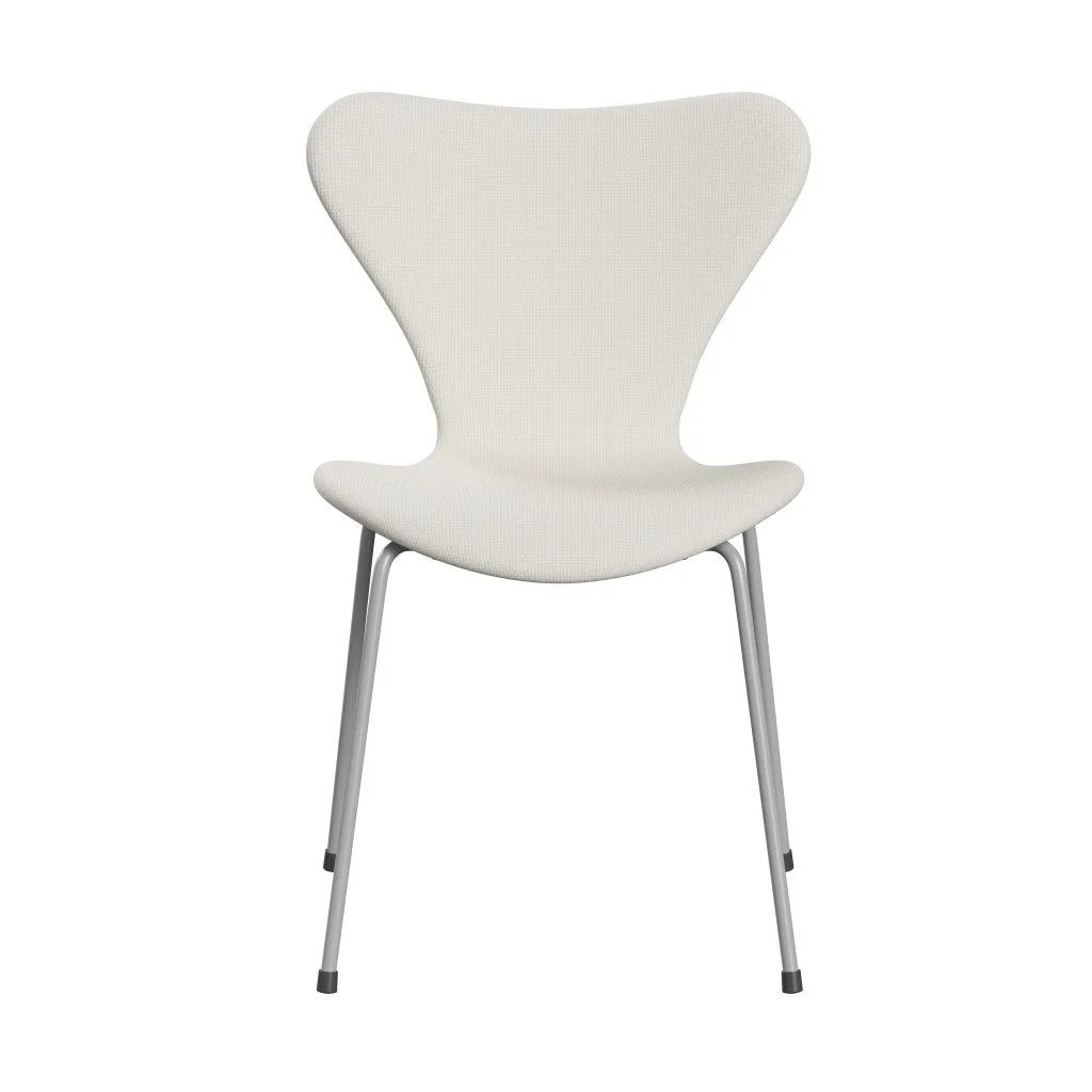 Fritz Hansen Series 7™ Chair Full Upholstery, Nine Grey/Diablo Snow