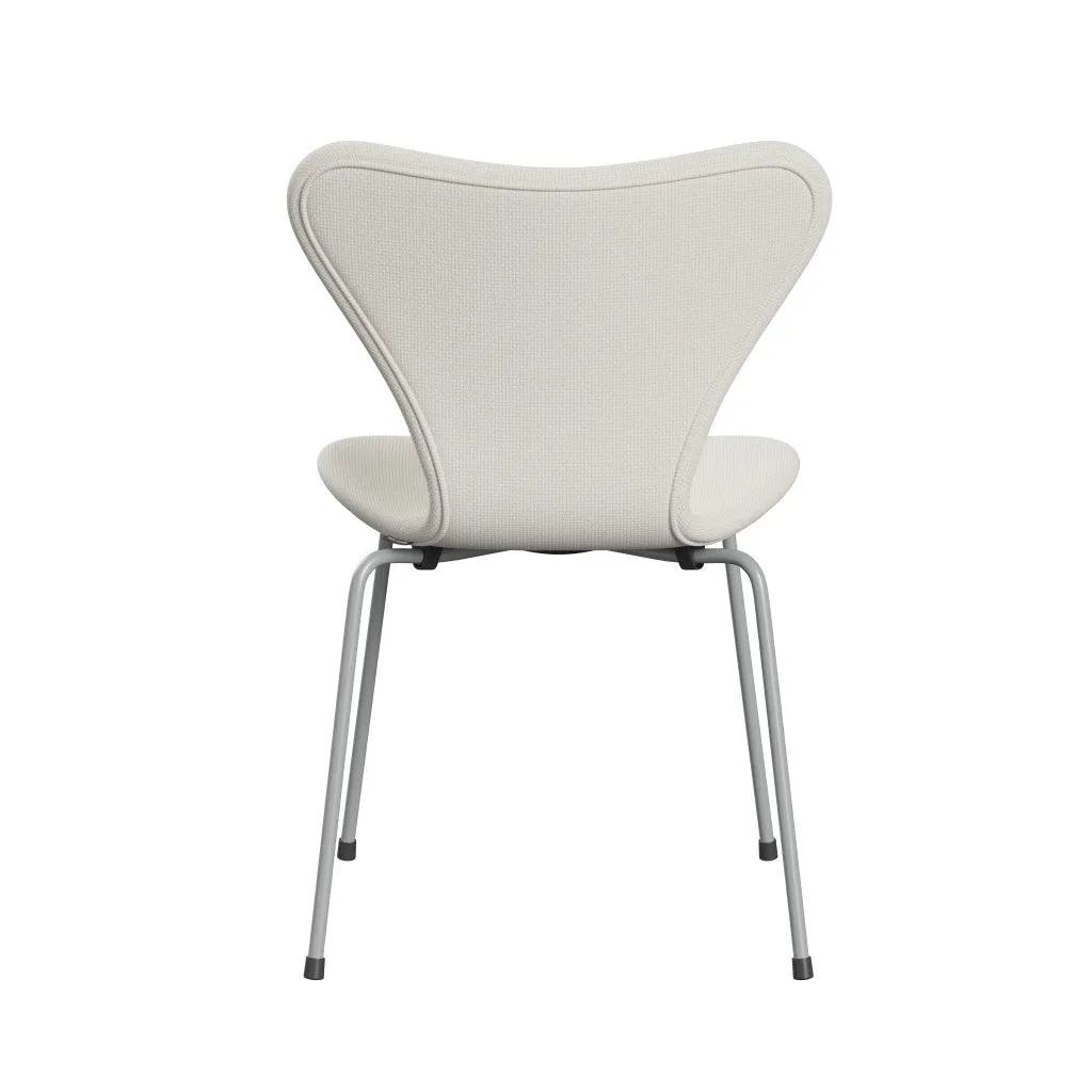 Fritz Hansen Series 7™ Chair Full Upholstery, Nine Grey/Diablo Snow