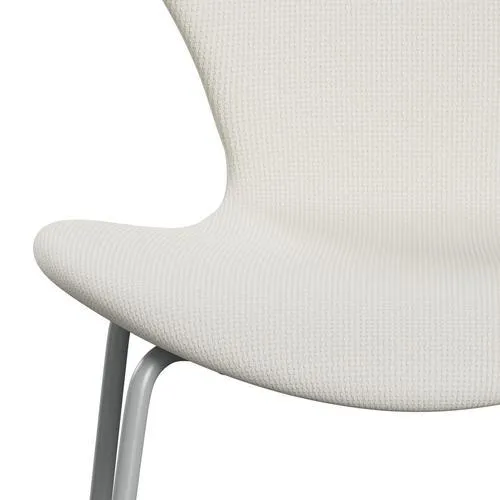Fritz Hansen Series 7™ Chair Full Upholstery, Nine Grey/Diablo Snow