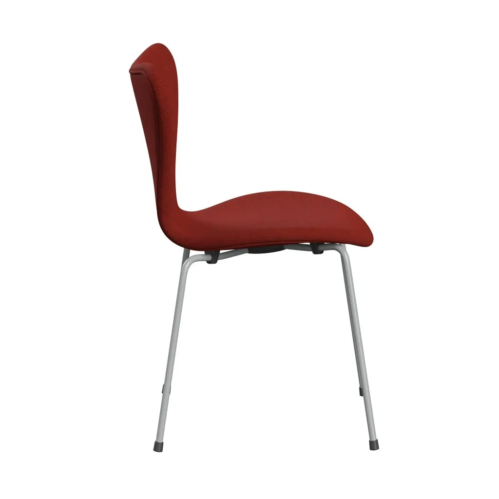 Fritz Hansen Series 7™ Chair Full Upholstery, Nine Grey/Remix Dark Deep Red