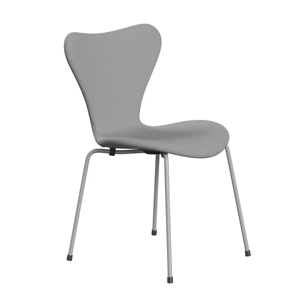 Fritz Hansen Series 7™ Chair Full Upholstery, Nine Grey/Remix Grey/Green