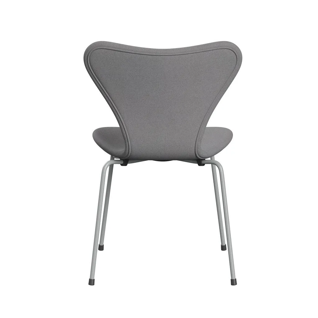 Fritz Hansen Series 7™ Chair Full Upholstery, Nine Grey/Tonus Light Grey