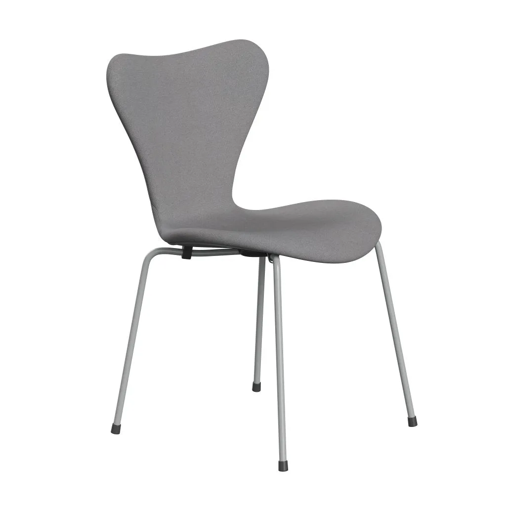 Fritz Hansen Series 7™ Chair Full Upholstery, Nine Grey/Tonus Light Grey