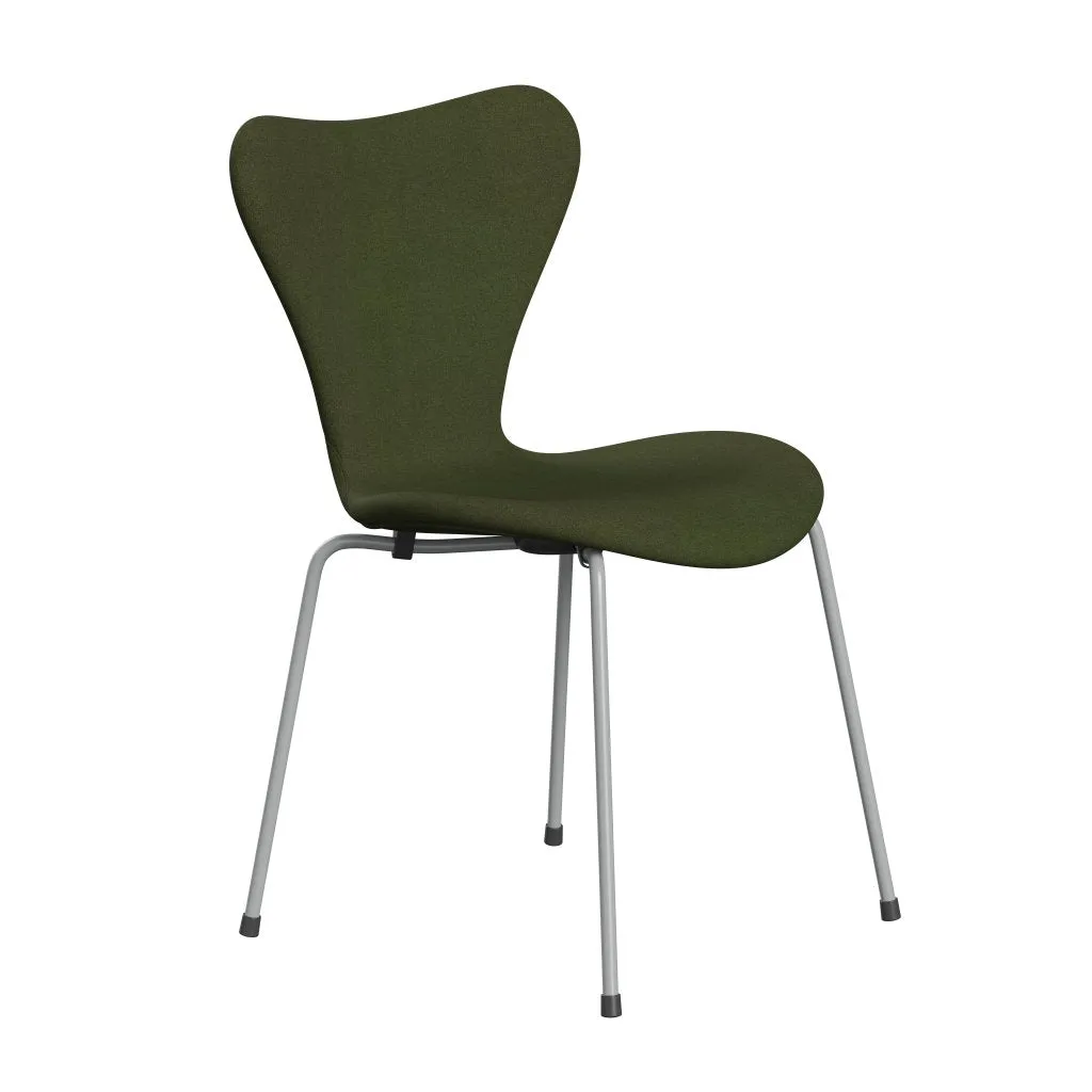 Fritz Hansen Series 7™ Chair Full Upholstery, Nine Grey/Tonus Military Green