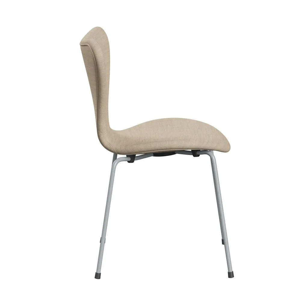 Fritz Hansen Series 7™ Chair Full Upholstery, Silver Grey/Canvas Sand Light