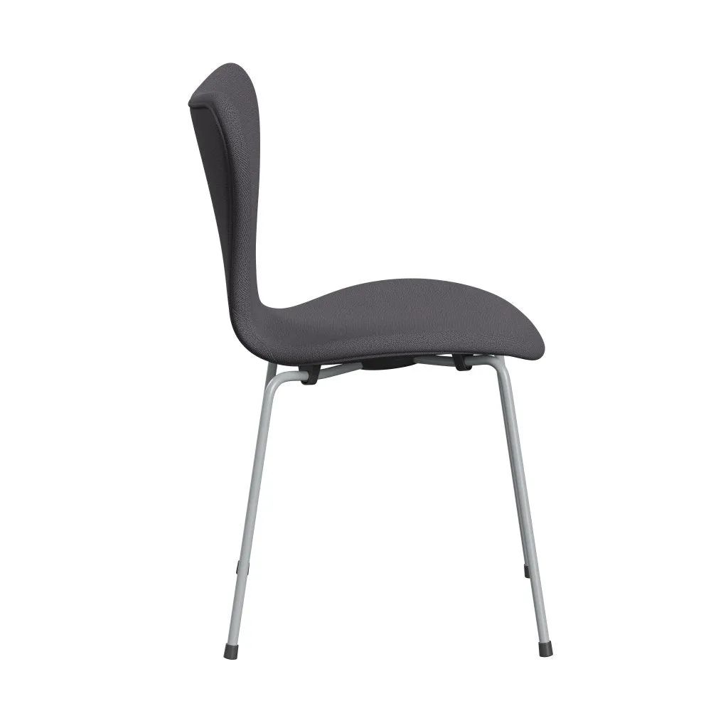 Fritz Hansen Series 7™ Chair Full Upholstery, Silver Grey/Capture Dark Grey