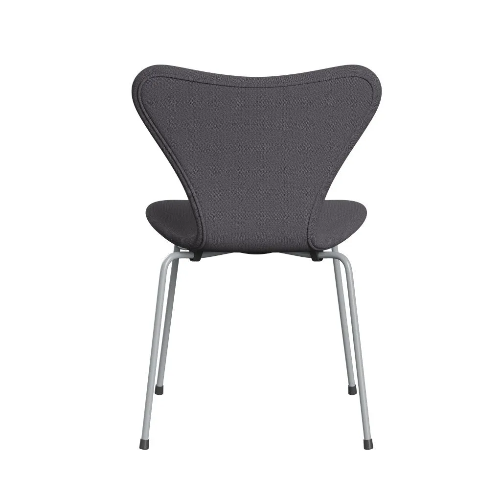 Fritz Hansen Series 7™ Chair Full Upholstery, Silver Grey/Capture Dark Grey