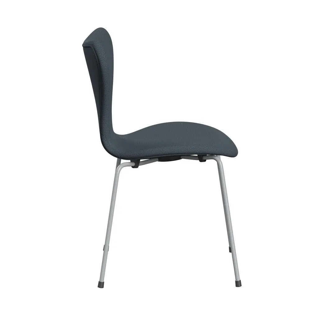 Fritz Hansen Series 7™ Chair Full Upholstery, Silver Grey/Capture Petrol Blue