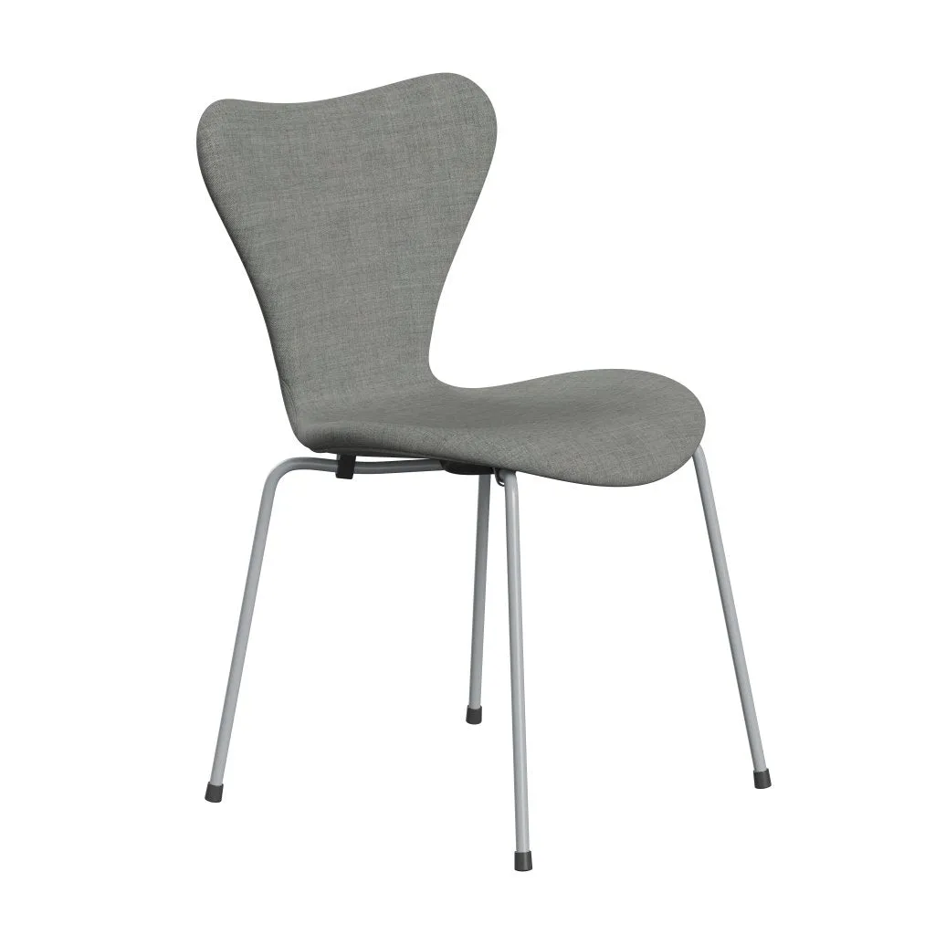 Fritz Hansen Series 7™ Chair Full Upholstery, Silver Grey/Remix Light Grey