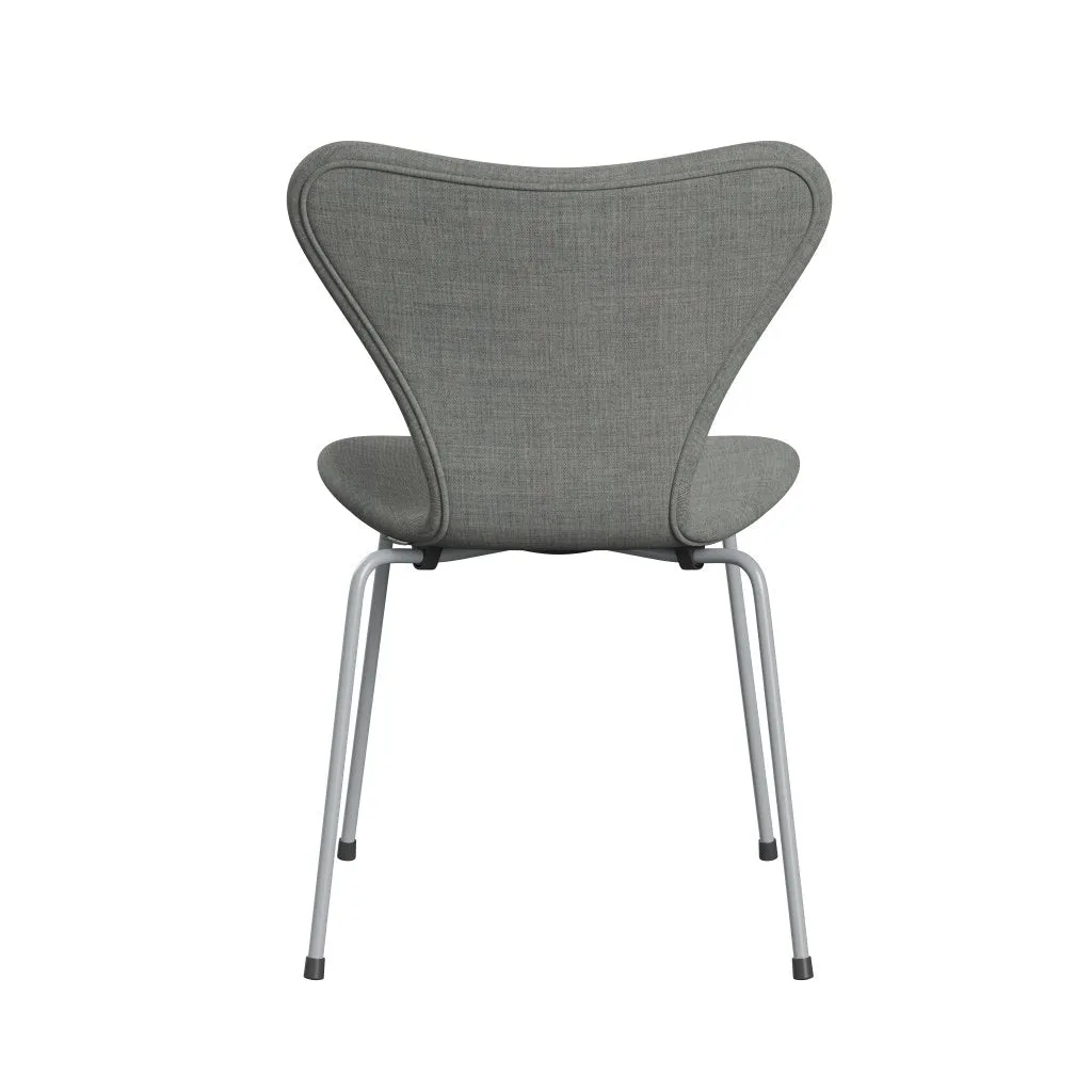 Fritz Hansen Series 7™ Chair Full Upholstery, Silver Grey/Remix Light Grey