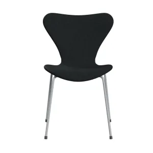 Fritz Hansen Series 7™ Chair Full Upholstery, Silver Grey/Sunniva 2 Black/Dark Grey