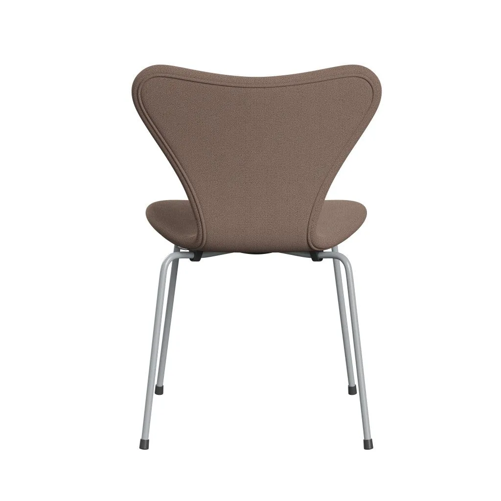 Fritz Hansen Series 7™ Chair Full Upholstery, Silvergrey/Capture Brown