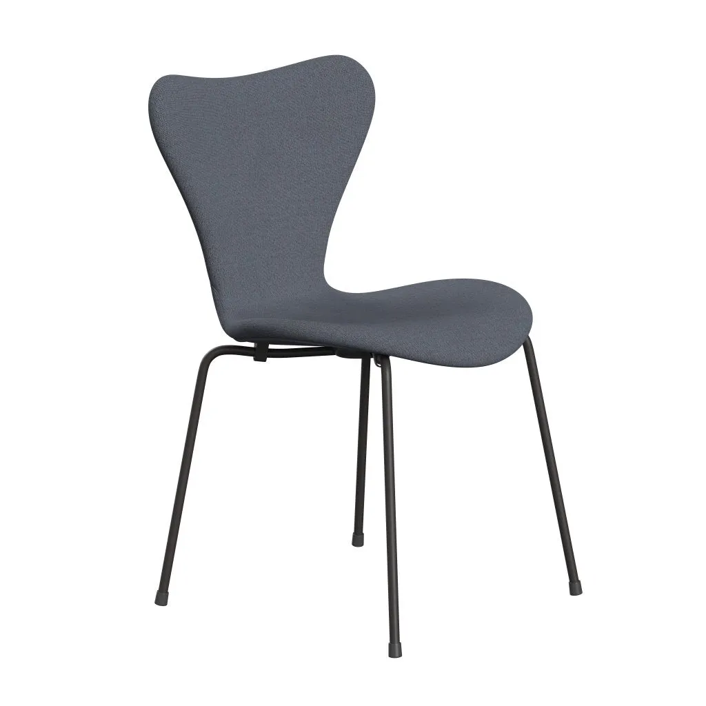 Fritz Hansen Series 7™ Chair Full Upholstery, Warm Graphite/Christianshavn Orange/Blue
