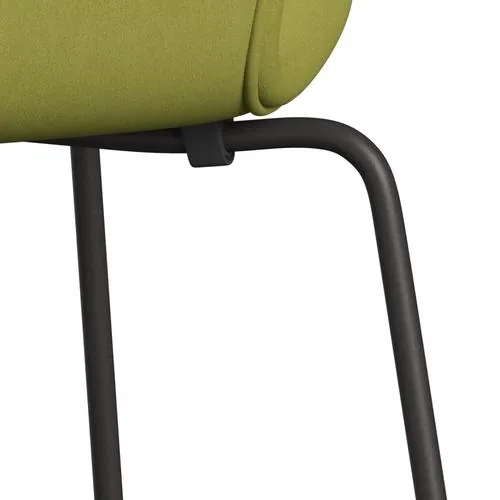 Fritz Hansen Series 7™ Chair Full Upholstery, Warm Graphite/Comfort Beige/Green