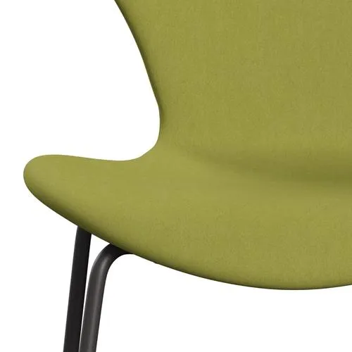Fritz Hansen Series 7™ Chair Full Upholstery, Warm Graphite/Comfort Beige/Green