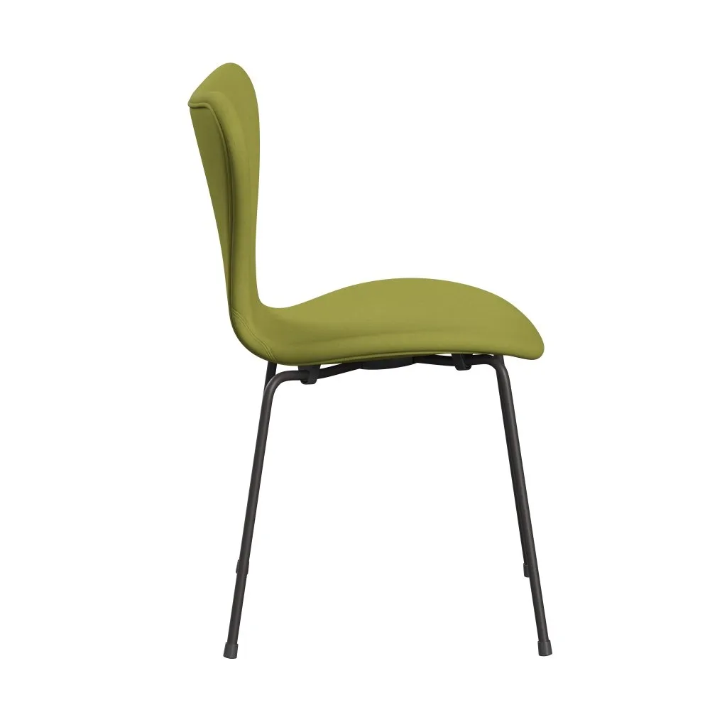 Fritz Hansen Series 7™ Chair Full Upholstery, Warm Graphite/Comfort Beige/Green