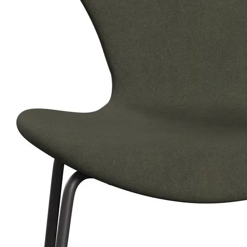 Fritz Hansen Series 7™ Chair Full Upholstery, Warm Graphite/Divina Military Green