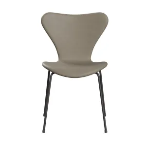 Fritz Hansen Series 7™ Chair Full Upholstery, Warm Graphite/Essential Light Grey