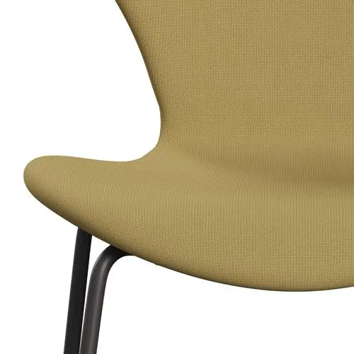 Fritz Hansen Series 7™ Chair Full Upholstery, Warm Graphite/Fame Beige (F62068)