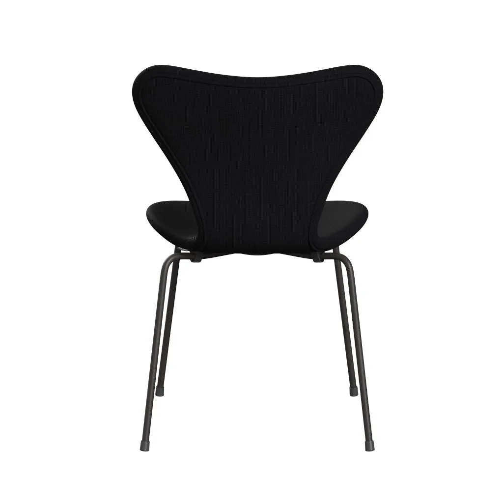 Fritz Hansen Series 7™ Chair Full Upholstery, Warm Graphite/Fame Grey (F60051)