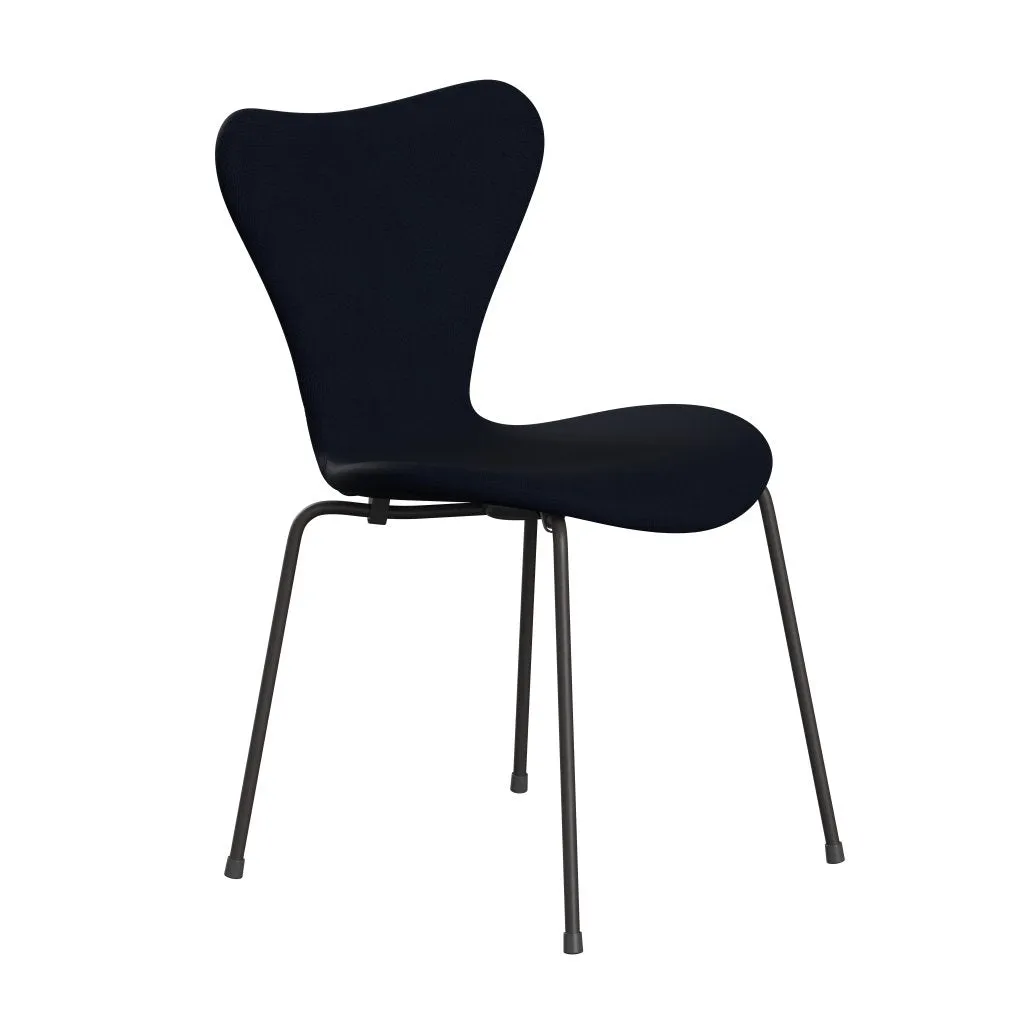Fritz Hansen Series 7™ Chair Full Upholstery, Warm Graphite/Fame Navy (F66061)