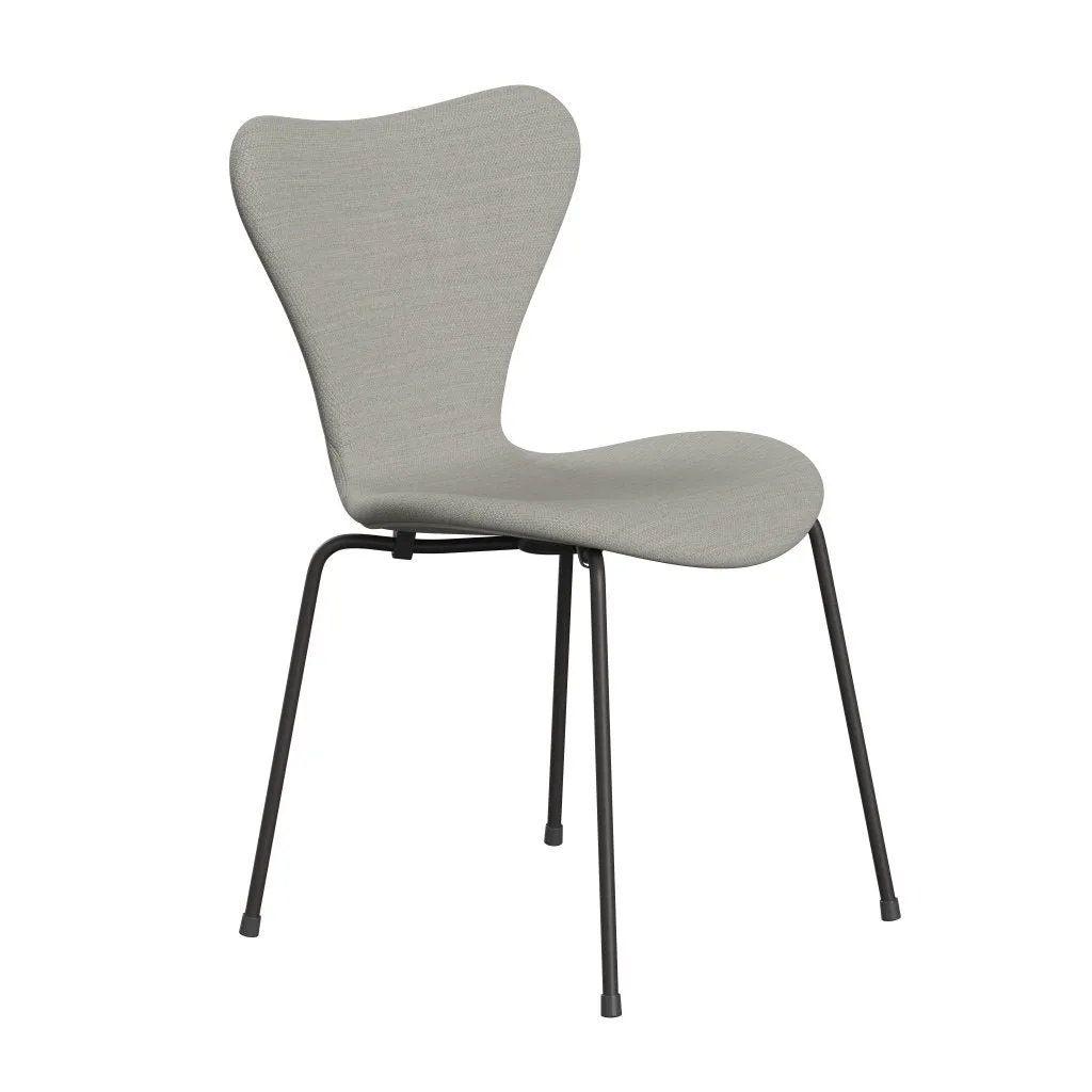 Fritz Hansen Series 7™ Chair Full Upholstery, Warm Graphite/Fiord Beige/Stone