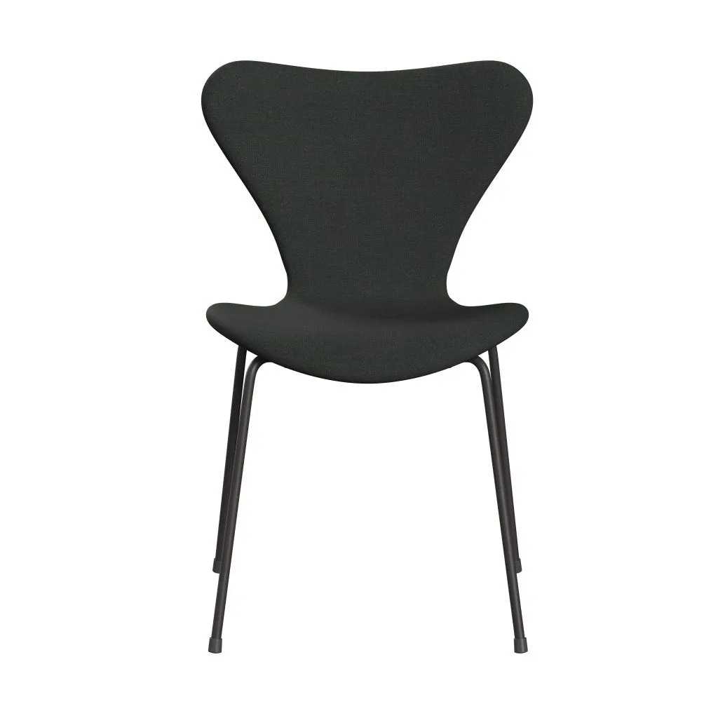 Fritz Hansen Series 7™ Chair Full Upholstery, Warm Graphite/Fiord Black Multicolored