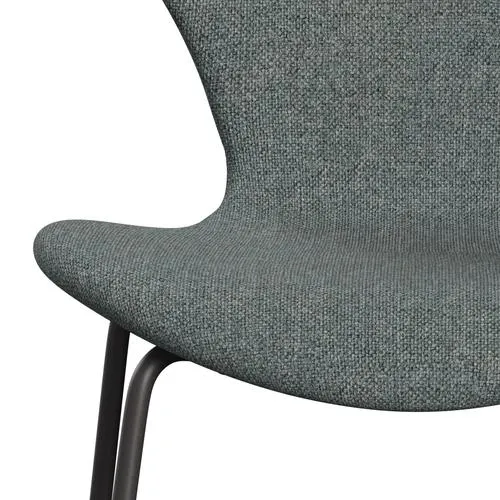 Fritz Hansen Series 7™ Chair Full Upholstery, Warm Graphite/Hallingdal Grey