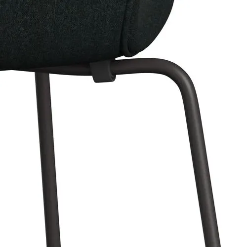 Fritz Hansen Series 7™ Chair Full Upholstery, Warm Graphite/Remix Black (Rem183)