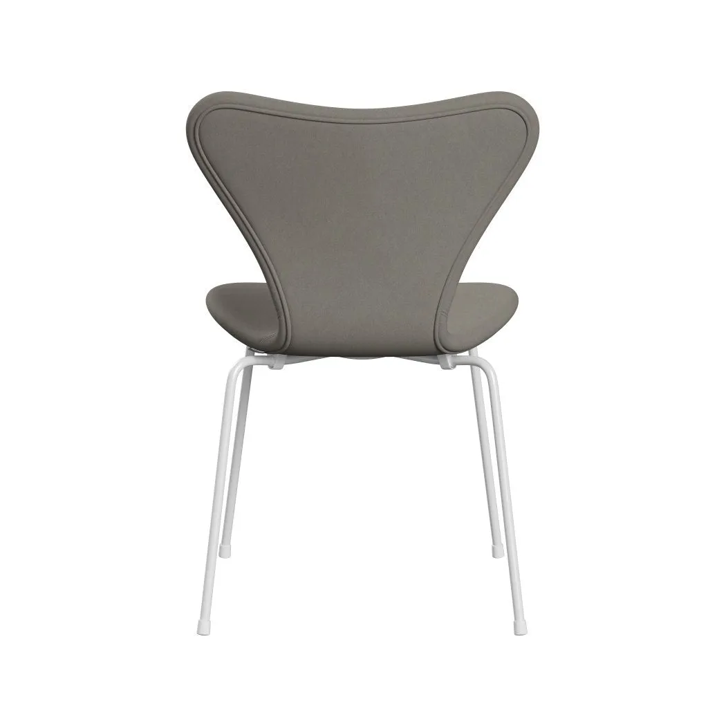 Fritz Hansen Series 7™ Chair Full Upholstery, White/Comfort Grey (C60003)