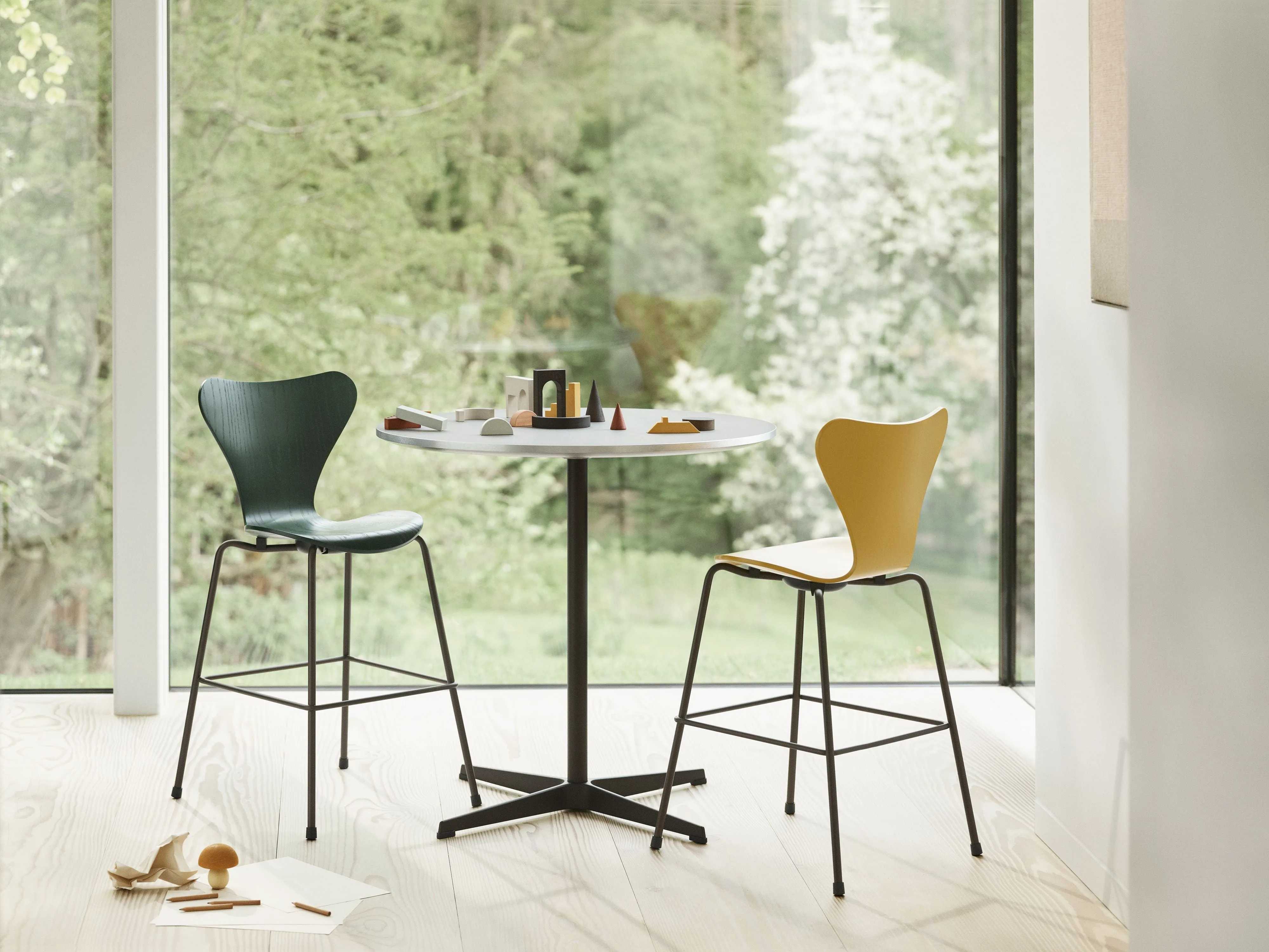 Fritz Hansen Series 7™ Junior Chair, Brown Bronze/Burnt Yellow