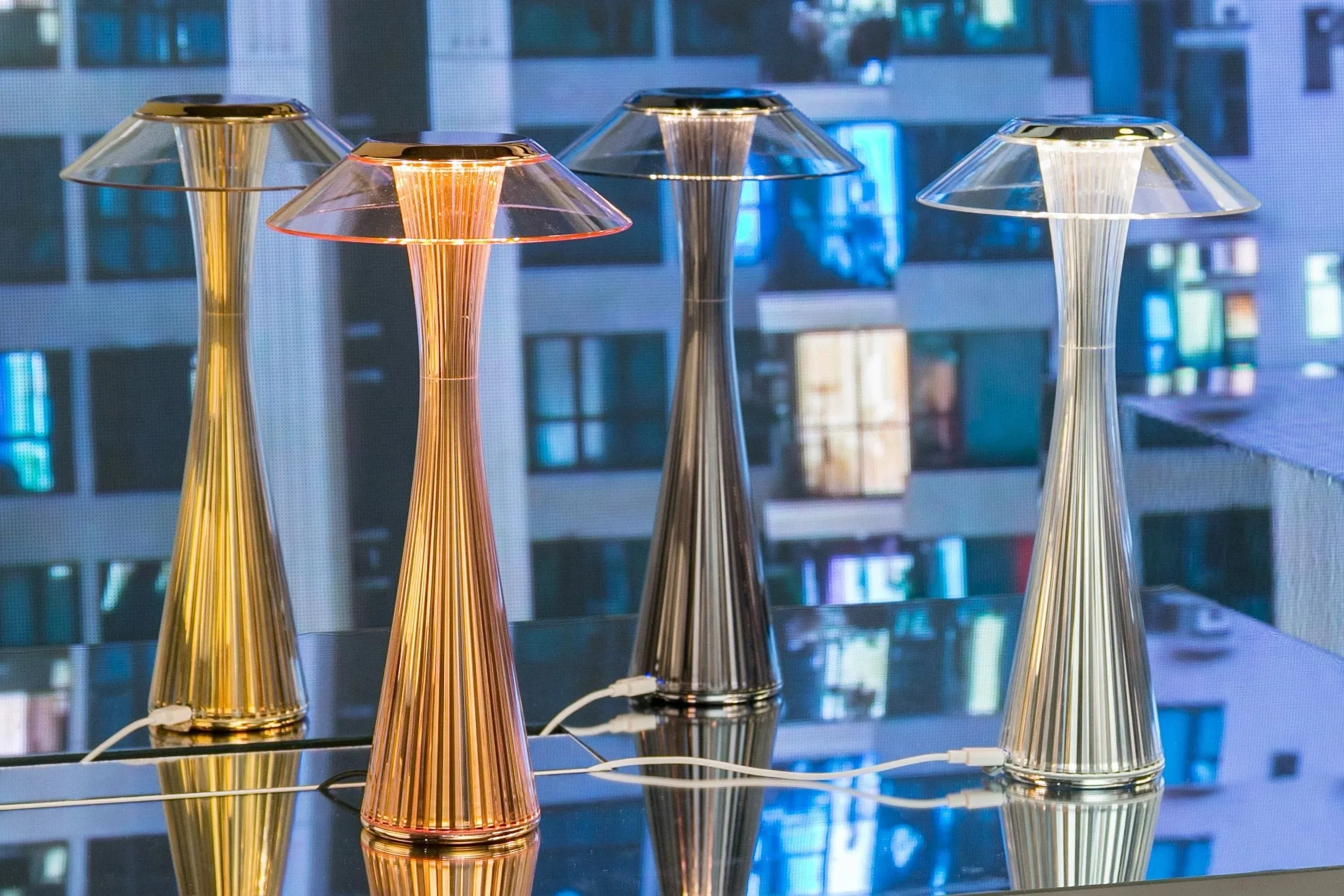 Kartell Space Indoor Table Lamp, Gold