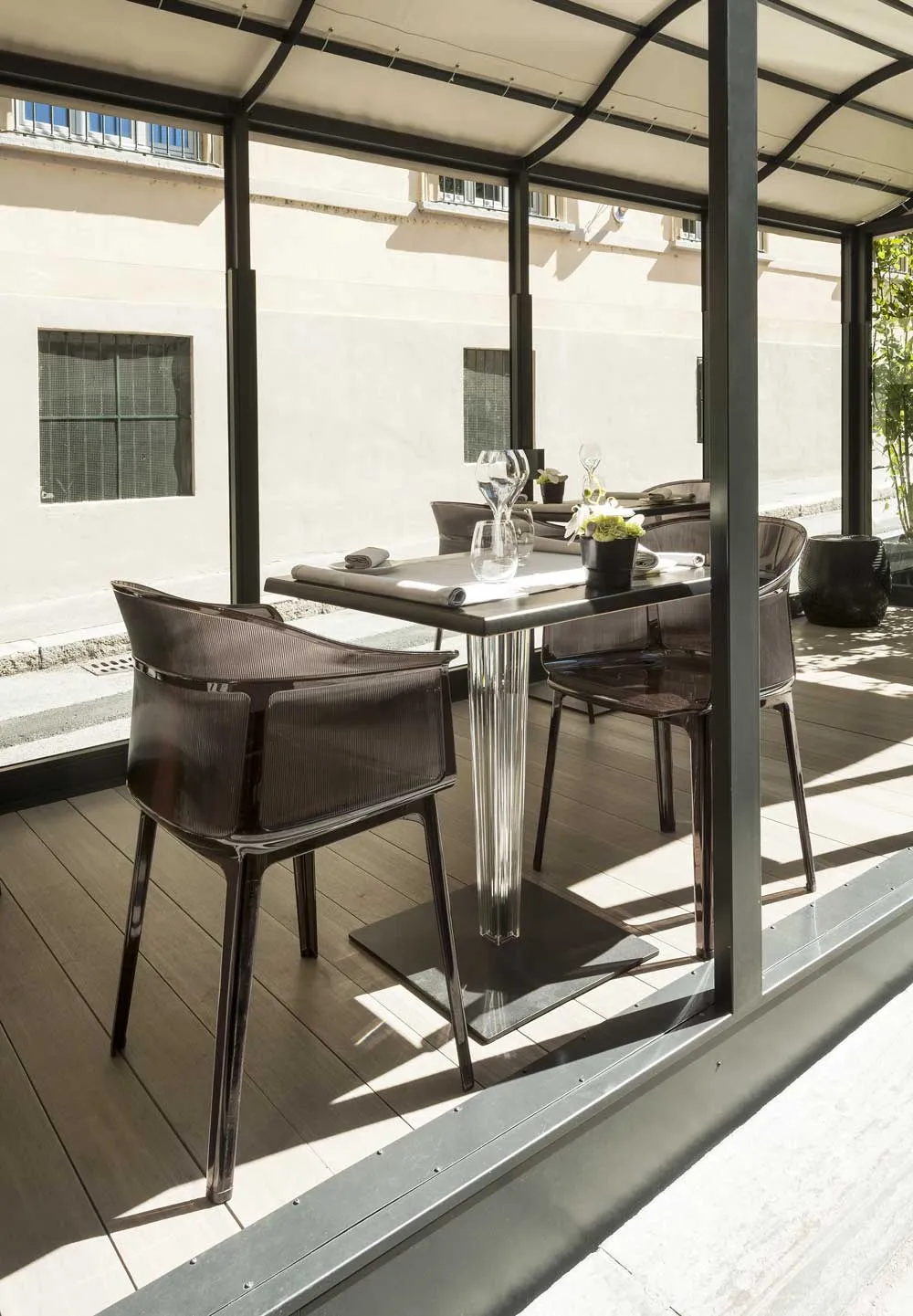 Kartell Top Top Table Square With Round Base 60x60 Cm, White