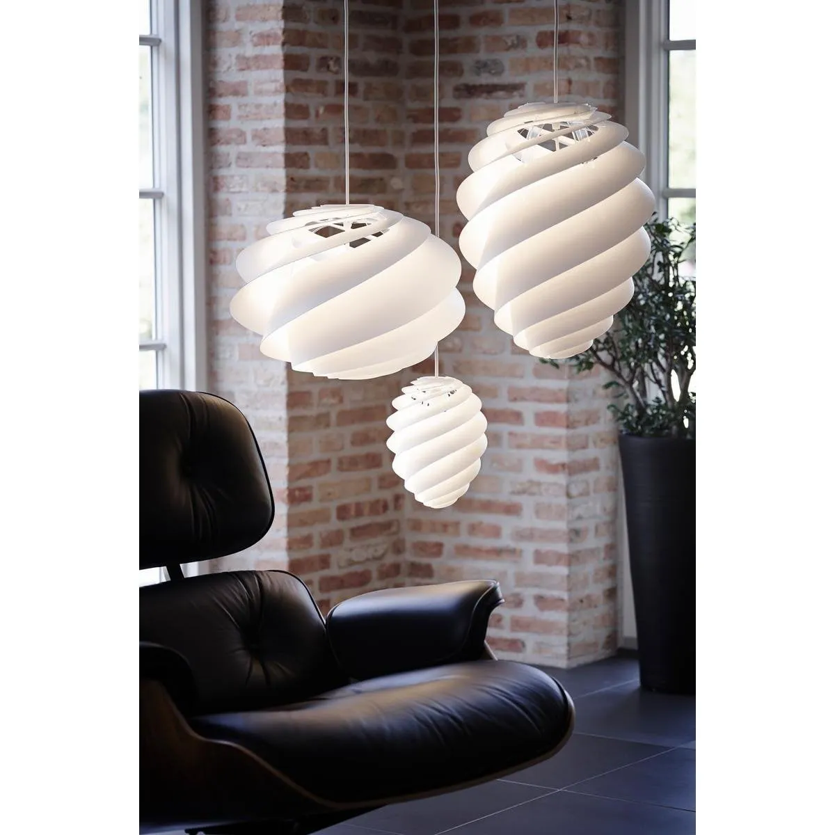 Le Klint Swirl Ii Pendant, White ø 18 Cm