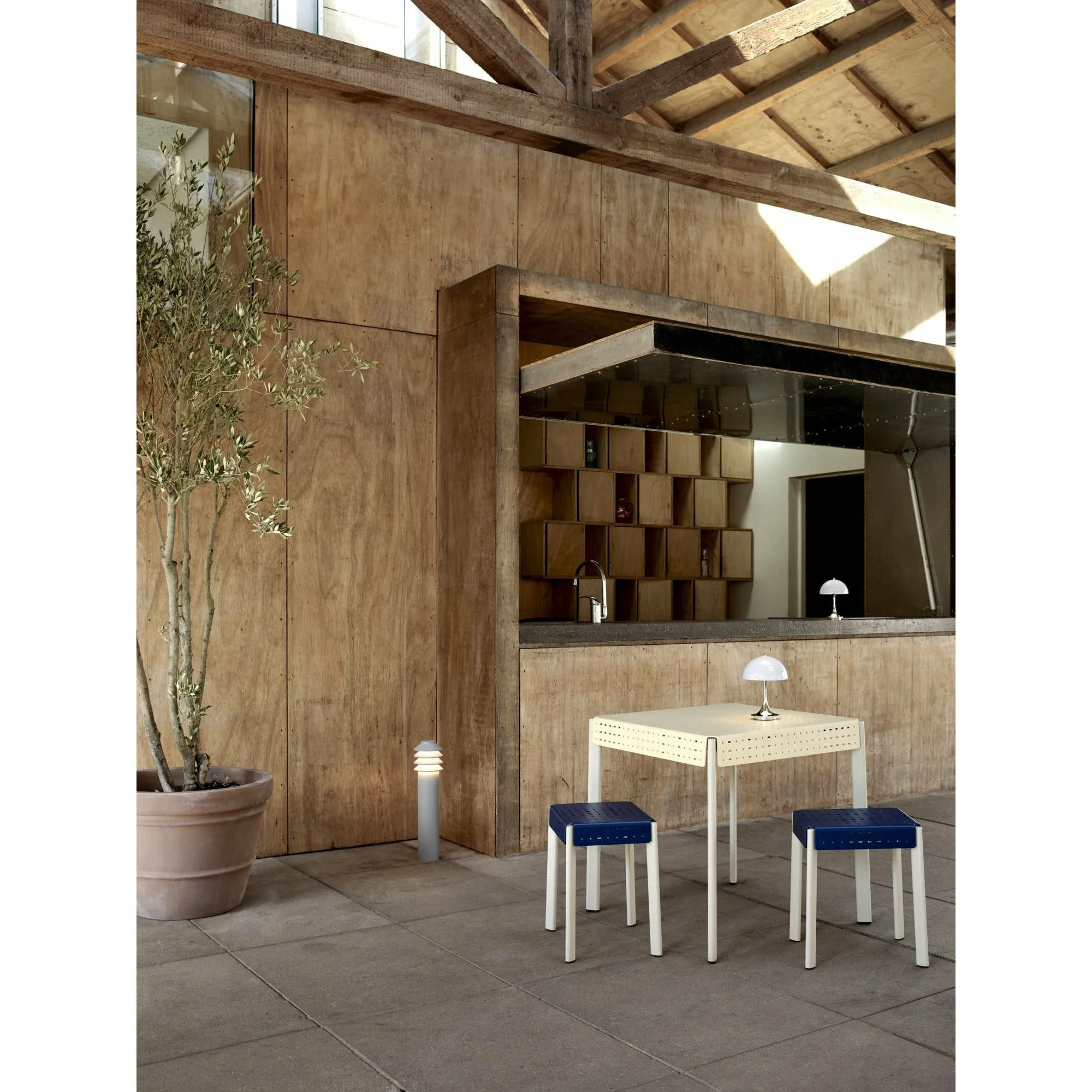 Louis Poulsen Bysted Garden Bollard Lamp Large Aluminium Led 3000 K With Earth Piece O/Adapter