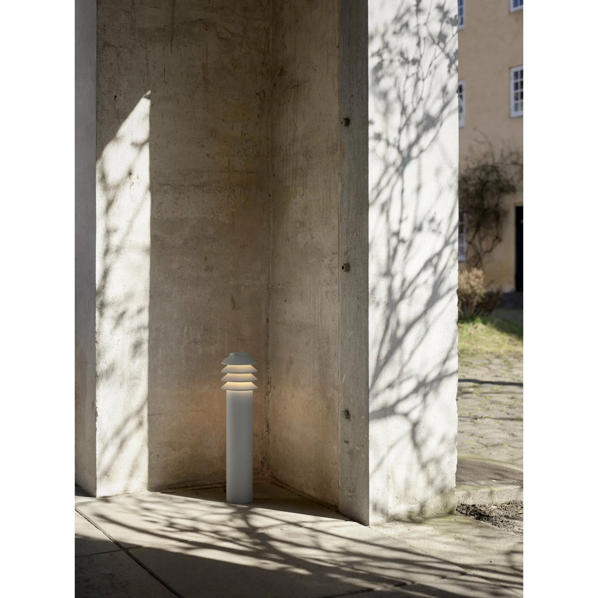 Louis Poulsen Bysted Garden Bollard Lamp Large Aluminium Led 3000 K With Earth Piece O/Adapter