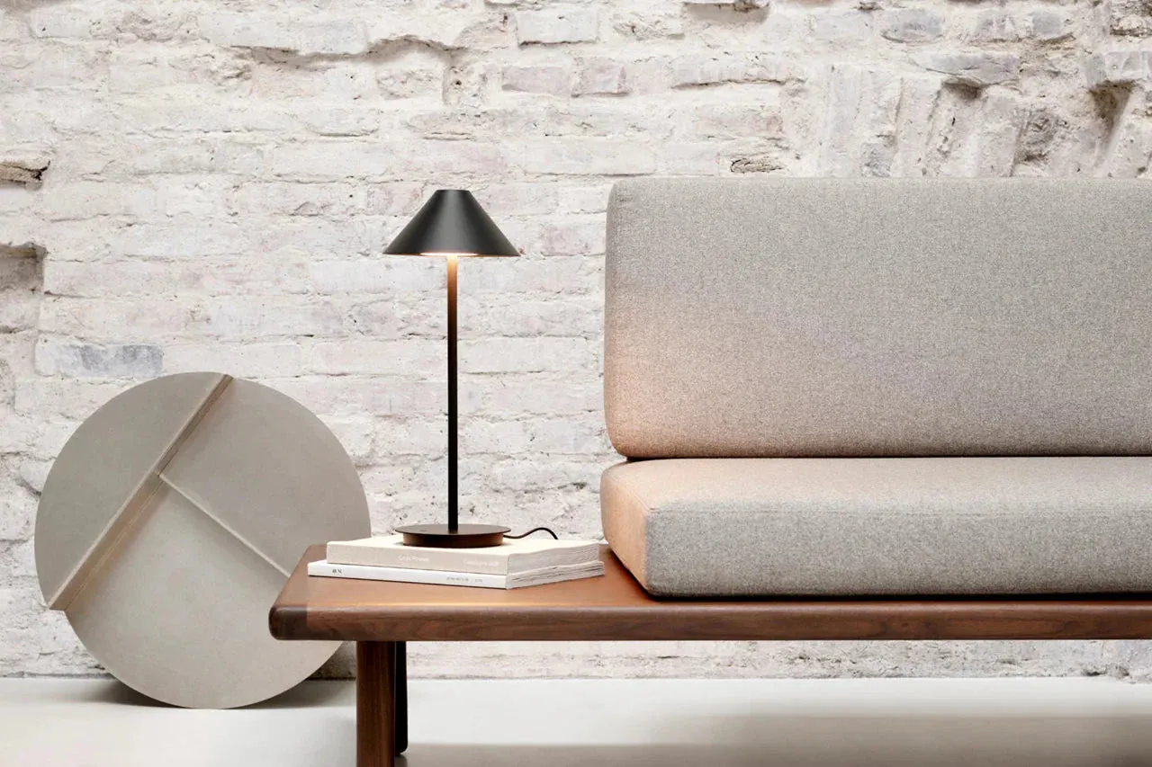 Louis Poulsen Keglen Table Lamp Led 3000 K 8.5 W Pin ø4 Cm, White