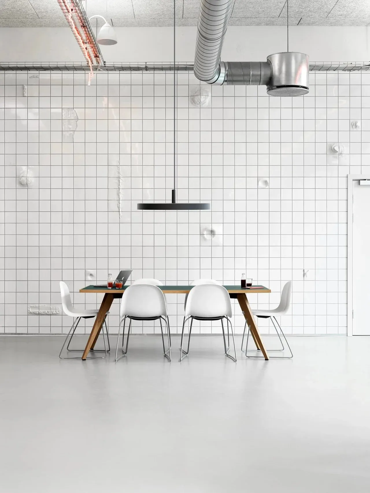 Louis Poulsen Lp Slim Round Suspended Lamp Led 3000 K 25 W ø44 Cm, Dark Aluminium