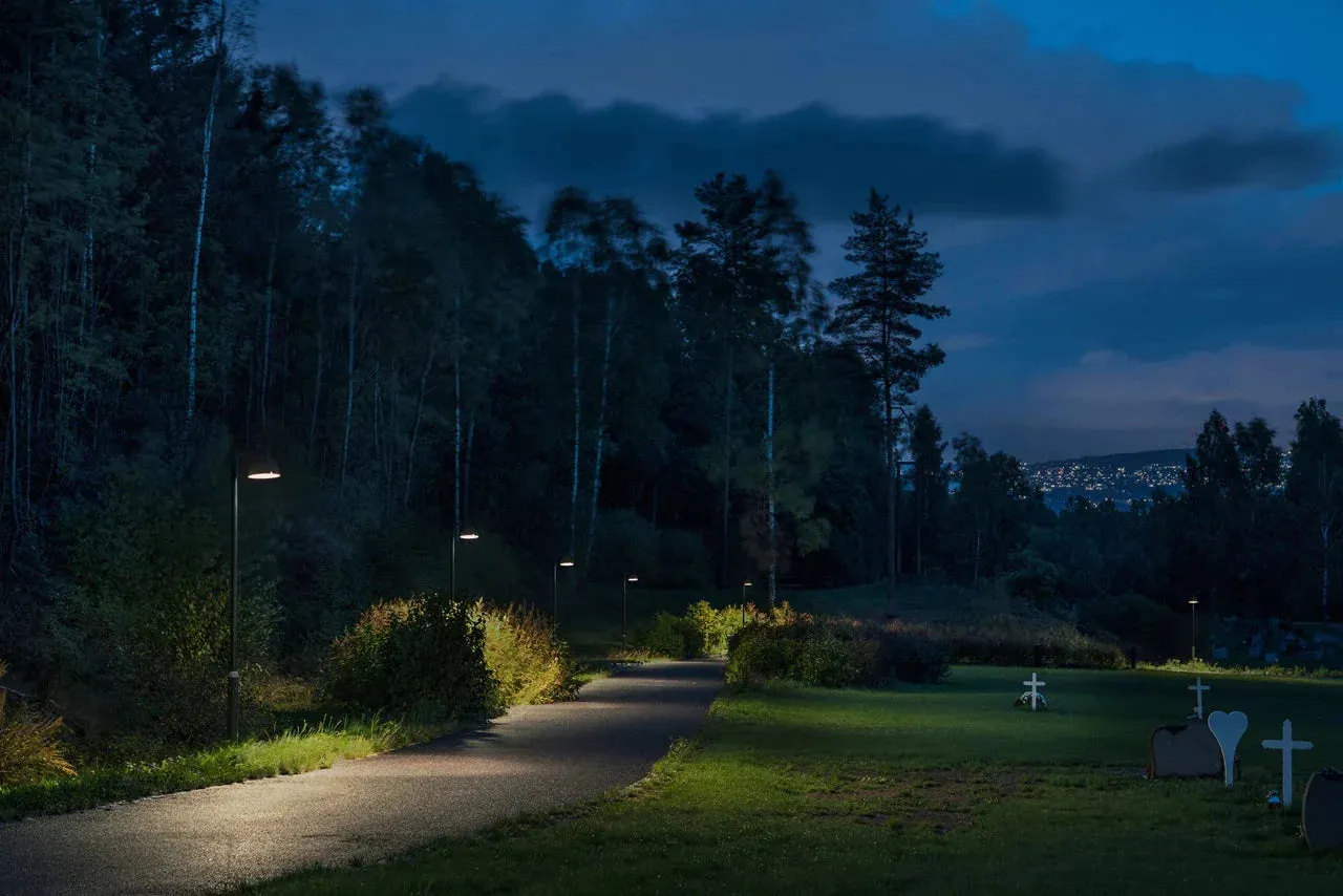 Louis Poulsen Toldbod 29 Post Class Ii Led 3000 K 20 W ø6.0 Cm, Aluminium