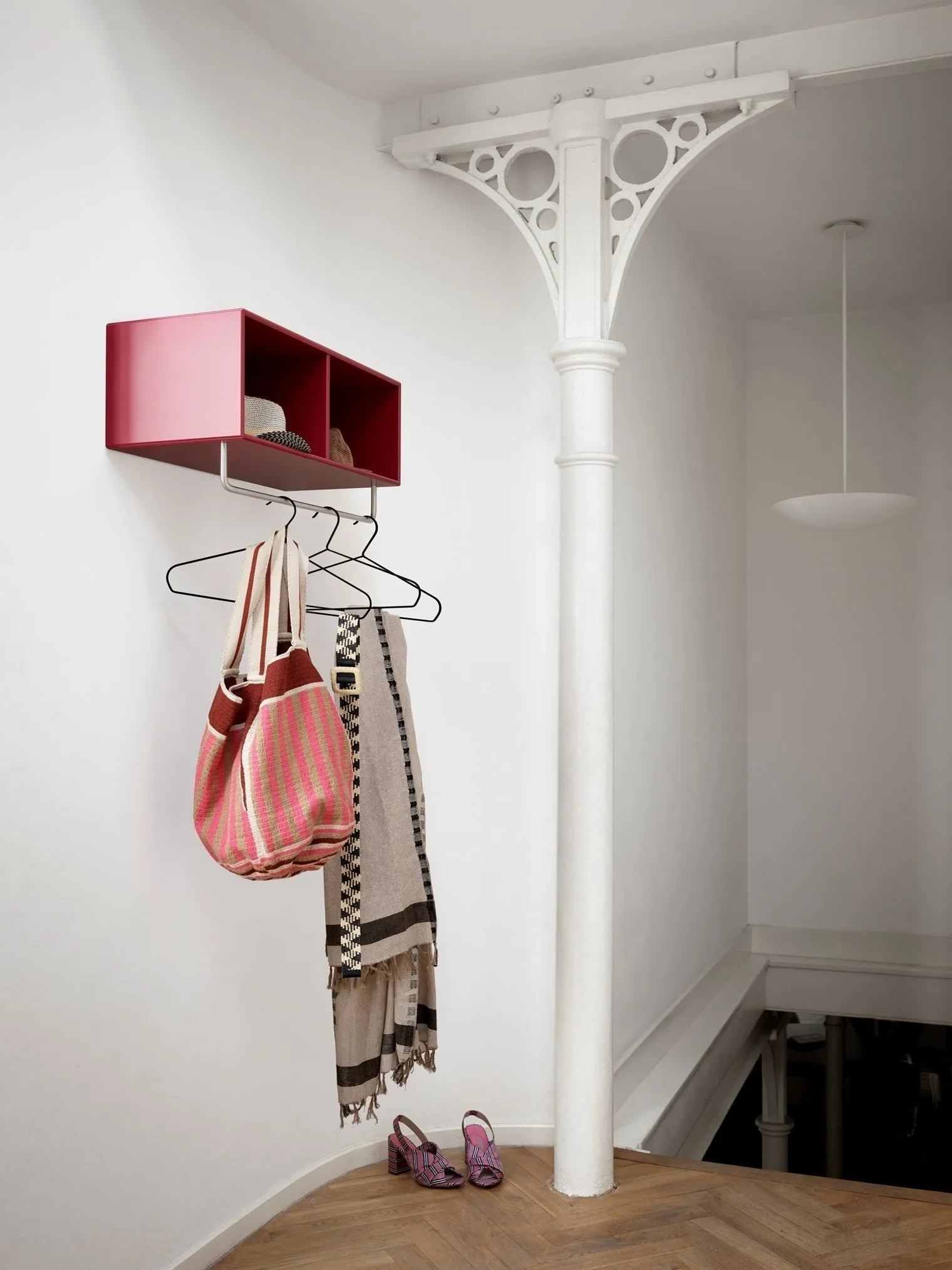 Montana Coat Shelf With Clothes Rack, Fjord