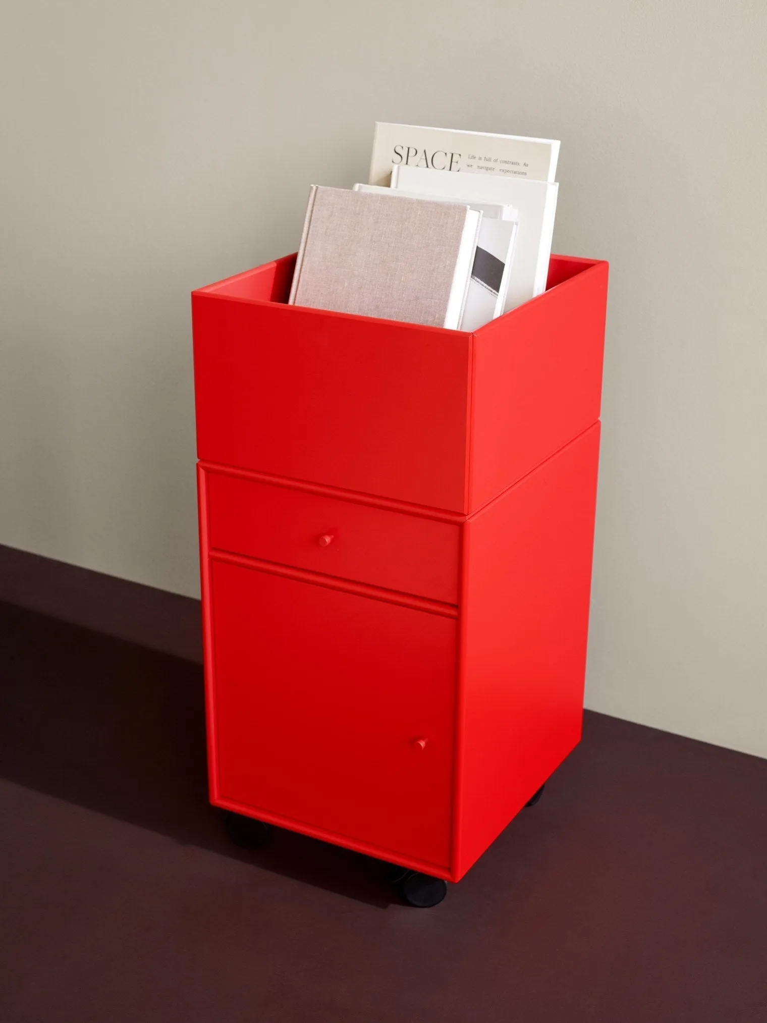Montana Runner Office Unit On Castors, Carbon Black